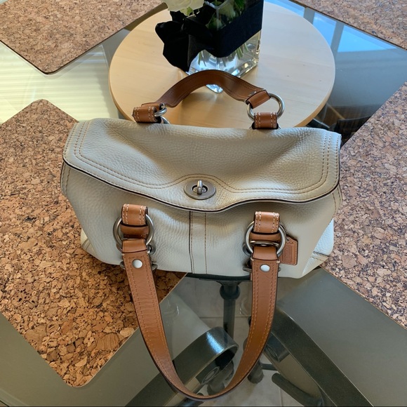 COACH leather handbag - Picture 3 of 6